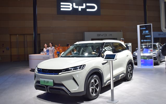 悲報】中国BYDさん純負債6兆円で新車の投げ売り開始、全EVメーカーが値下げ合戦に巻き込まれる